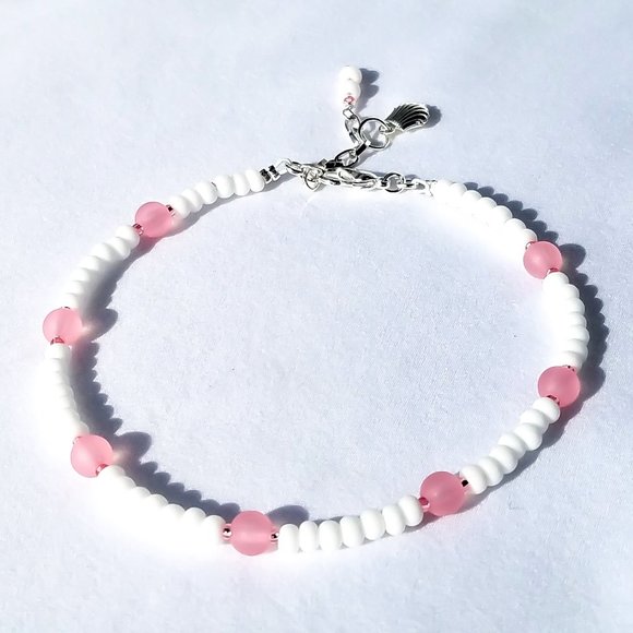 White and Pink Beaded Anklet with Silver Seashell Charm/ Cute Women's Anklet - Picture 2 of 7
